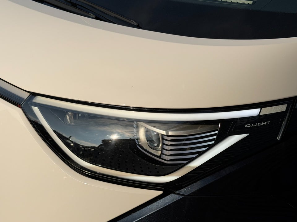 VW ID.Buzz 77 Pro SWB 5d