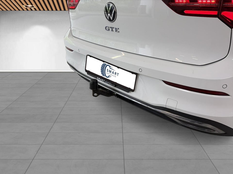 VW Golf VIII 1,4 GTE DSG 5d