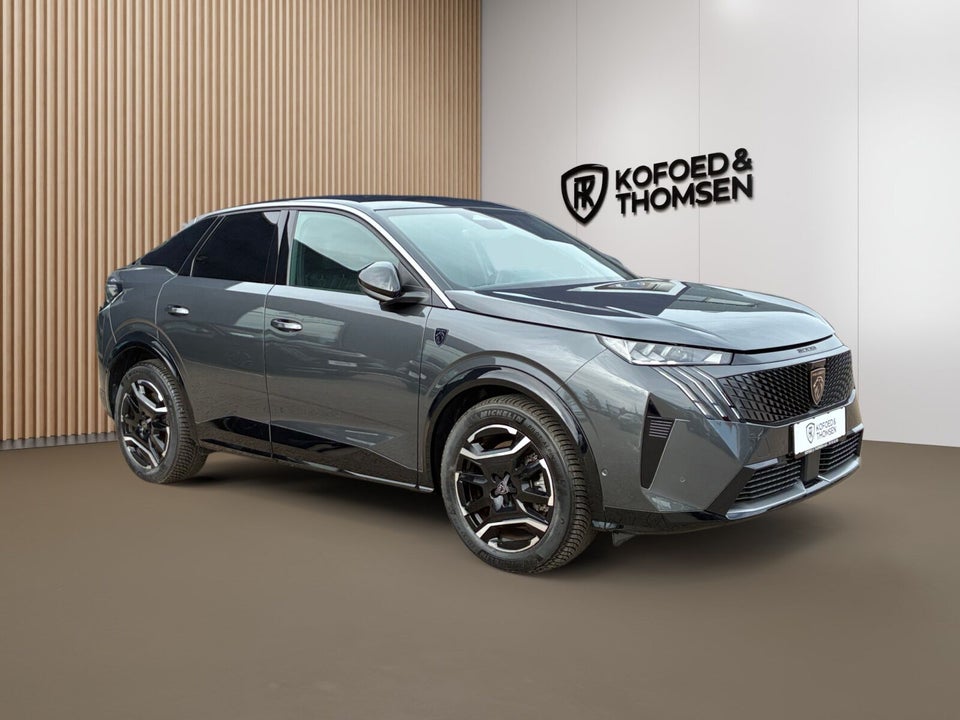 Peugeot e-3008 77 GT 5d