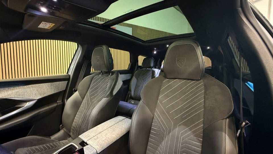 Peugeot e-5008 77 GT Pack AWD 7prs 5d