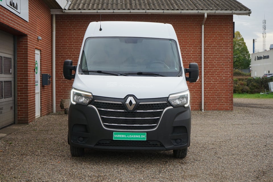 Renault Master IV T35 2,3 dCi 165 L3H2 Kassevogn RWD