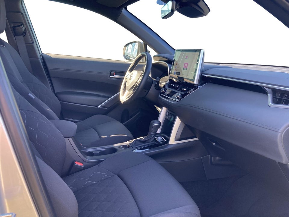 Toyota Corolla Cross 1,8 Hybrid Style CVT 5d