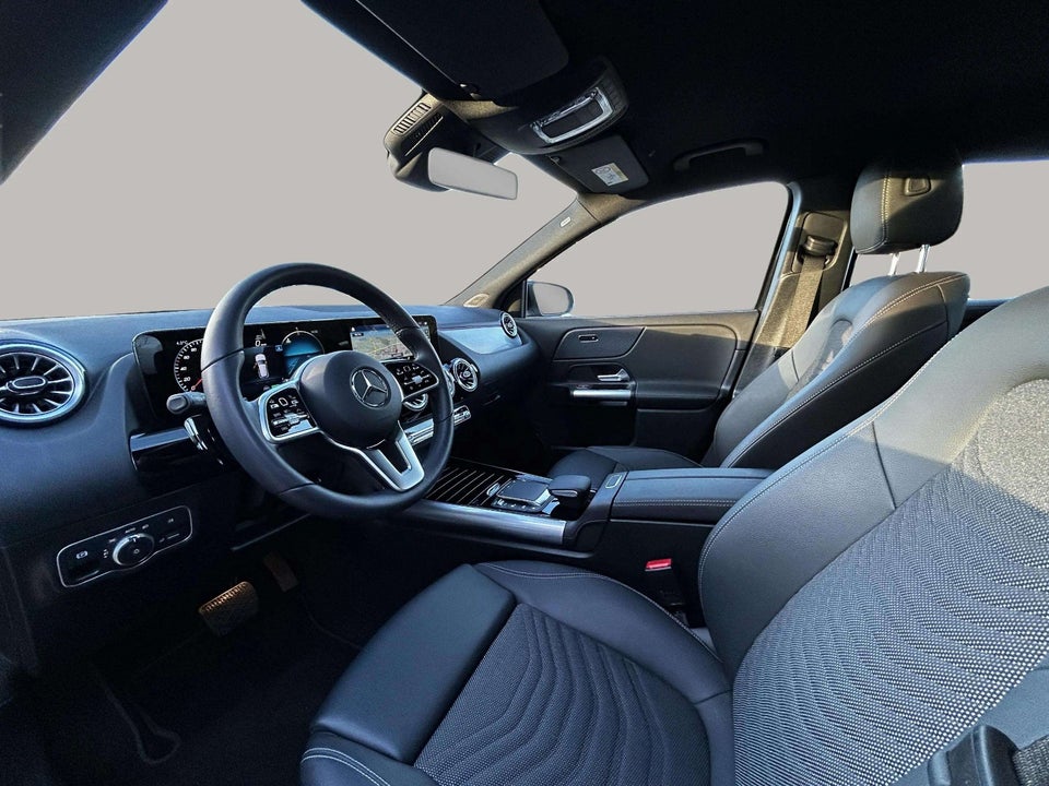 Mercedes EQA250+ Progressive 5d