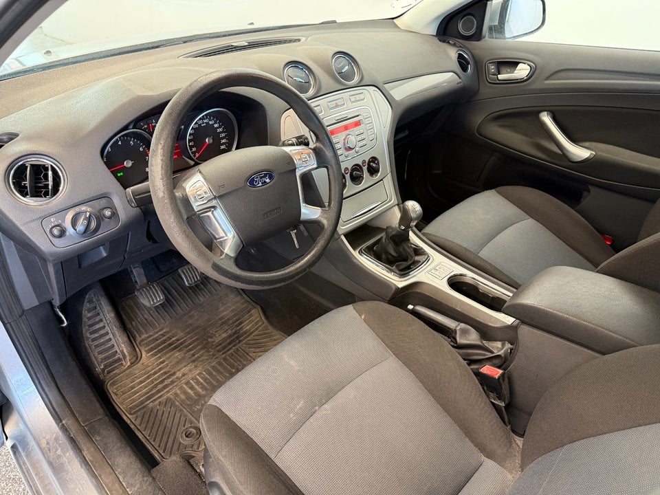 Ford Mondeo 1,6 Ti-VCT 110 Ambiente stc. 5d