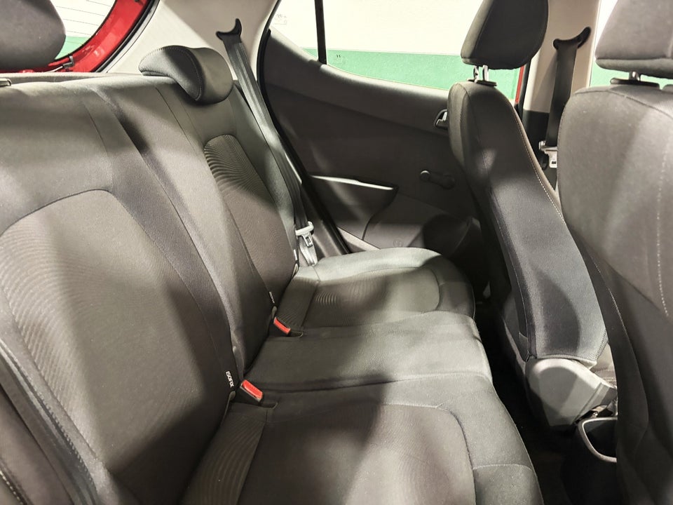 Hyundai i10 1,0 Advanced 5d
