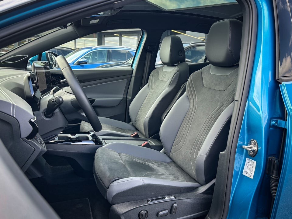 VW ID.5 77 Style 5d