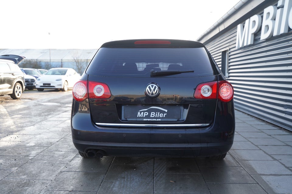 VW Passat 2,0 FSi Comfortline Variant 5d