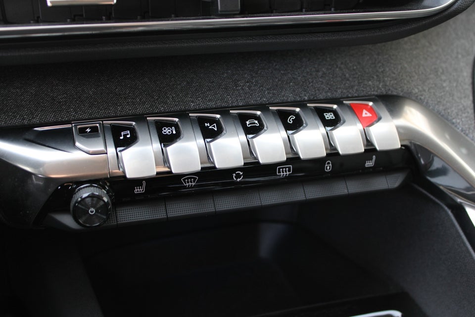 Peugeot 3008 1,6 Hybrid Allure EAT8 5d