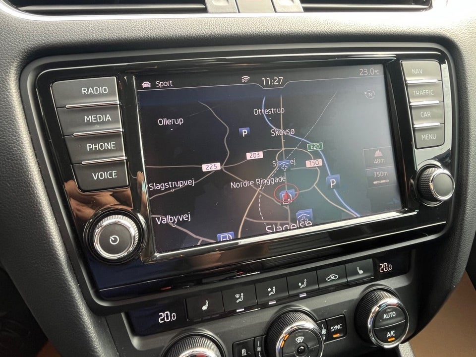 Skoda Octavia 2,0 TSi 220 RS Combi DSG 5d