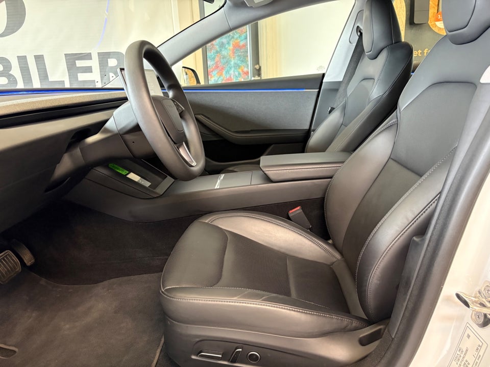 Tesla Model 3 RWD 4d