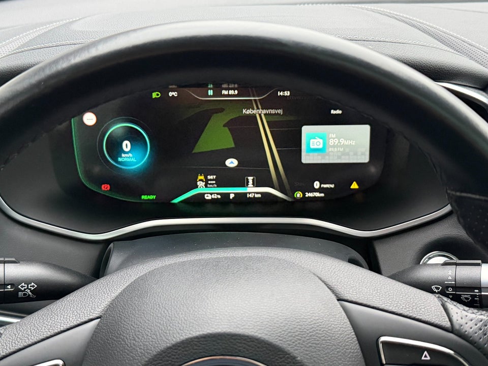 MG Marvel R Luxury 5d