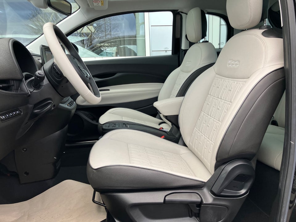 Fiat 500e 42 la Prima 3+1 4d