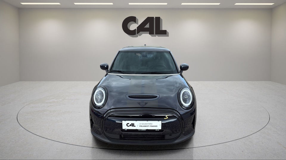 MINI Cooper SE Essential 3d