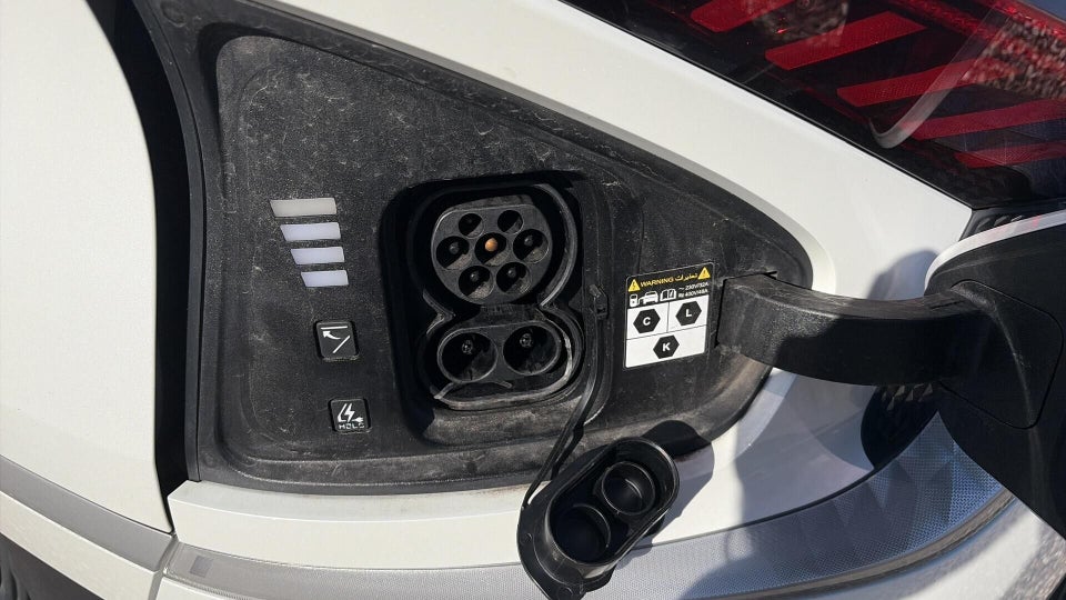 Kia EV6 77 Long Range Upgrade 5d