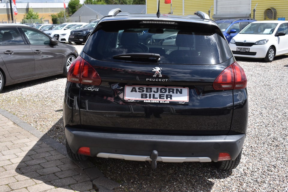 Peugeot 2008 1,2 PureTech 130 Prestige 5d