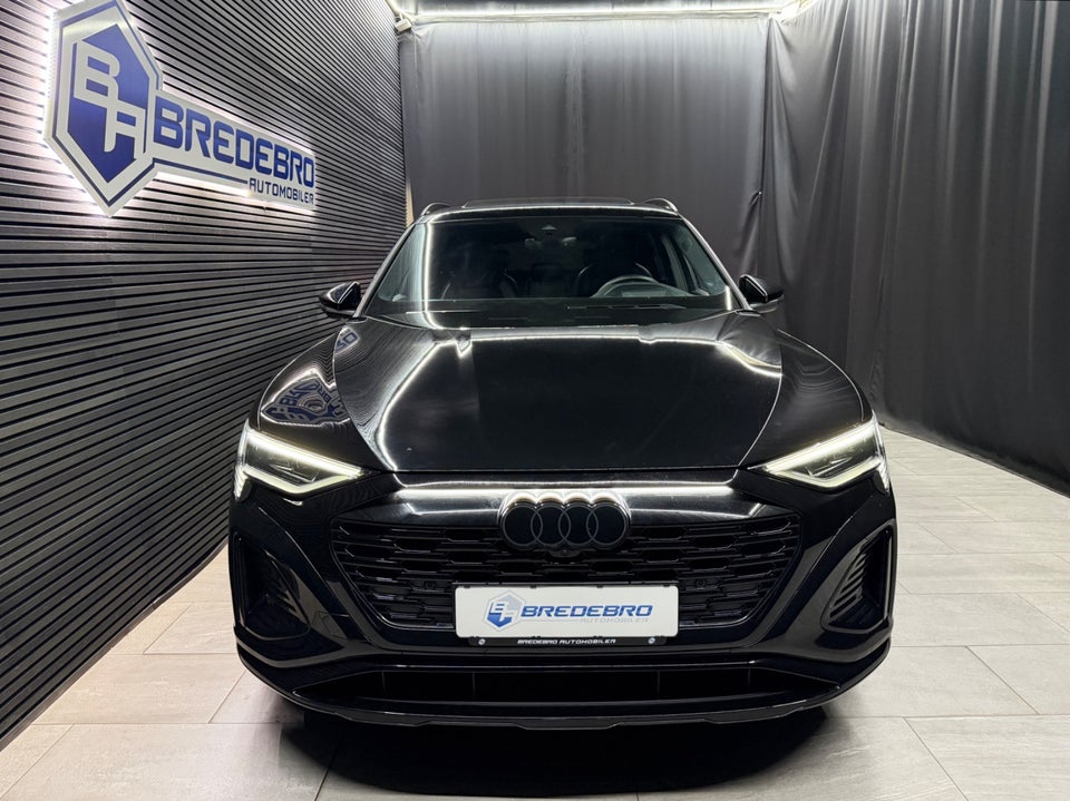 Audi Q8 e-tron 55 S-line Black Edition quattro 5d