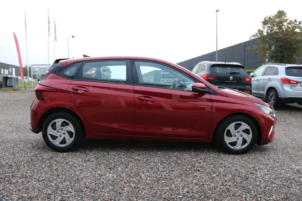 Hyundai i20 1,0 T-GDi Essential DCT 5d