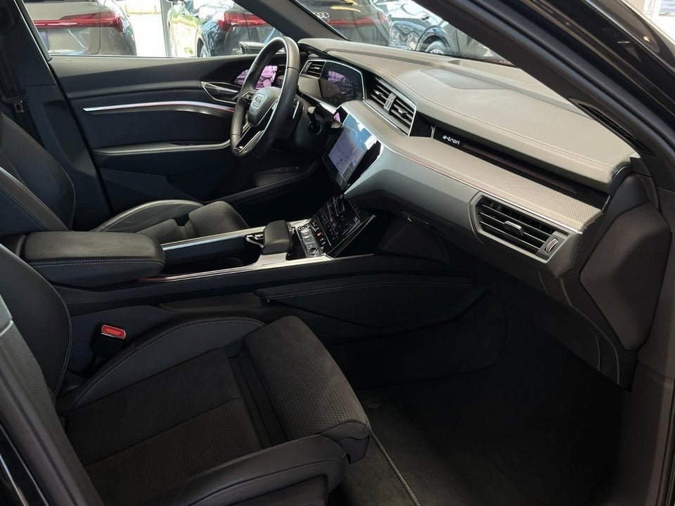 Audi Q8 e-tron 55 S-line Sportback quattro 5d