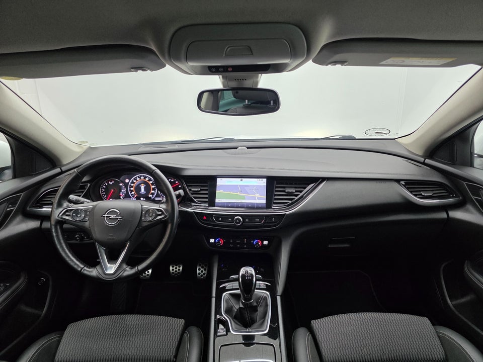 Opel Insignia 1,5 T 165 Dynamic Sports Tourer 5d