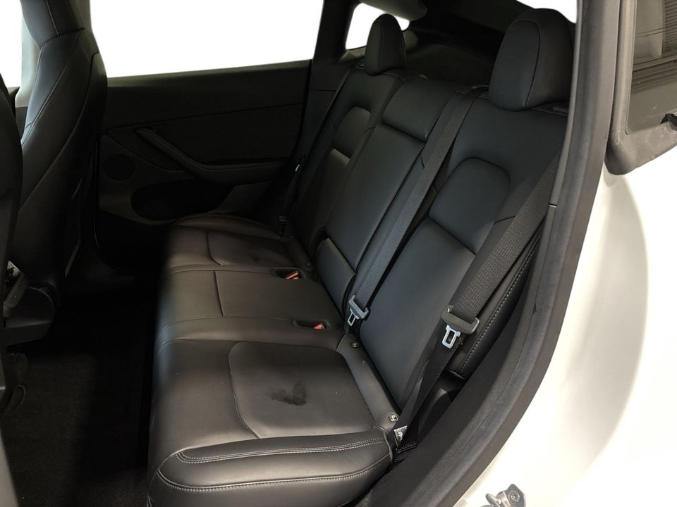 Tesla Model Y Long Range AWD 5d