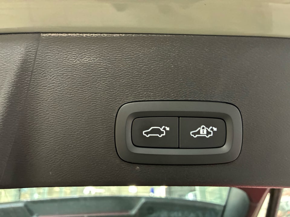 Volvo XC40 P8 ReCharge Twin Pro 5d