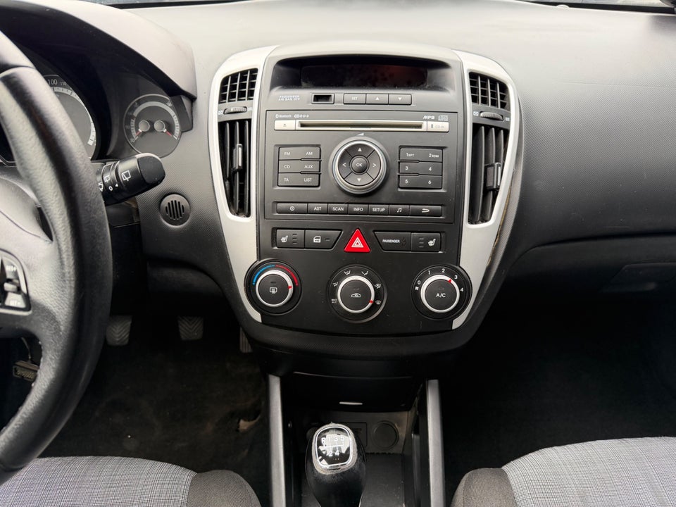 Kia Ceed 1,4 CVVT 90 Active SW 5d