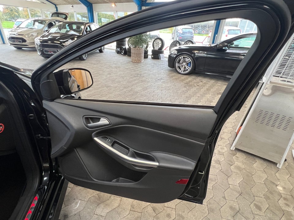 Ford Focus 2,0 TDCi 185 ST2 stc. 5d