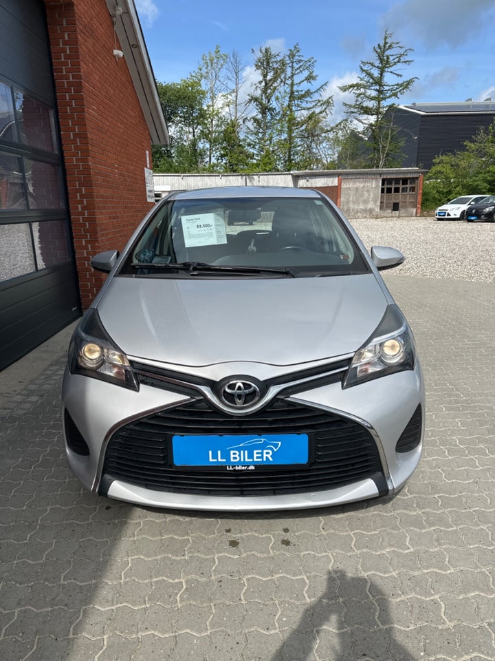 Toyota Yaris 1,0 VVT-i T2 Komfort 5d