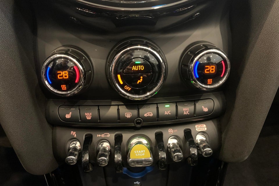 MINI Cooper SE Cabriolet 2d