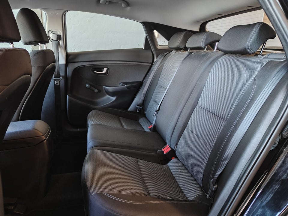 Hyundai i30 1,6 GDi Comfort Eco 5d