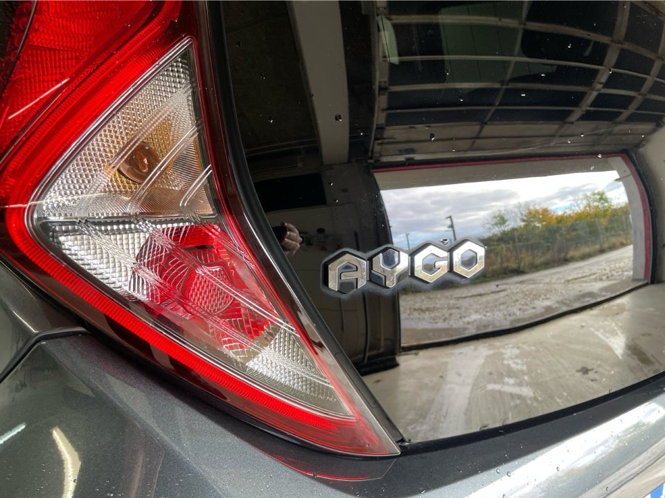 Toyota Aygo 1,0 VVT-i x-sky 5d