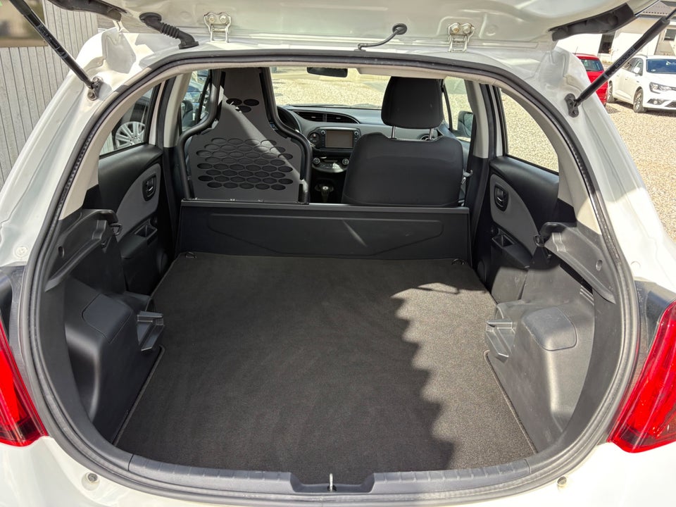 Toyota Yaris 1,5 Hybrid H2 Komfort e-CVT Van 5d