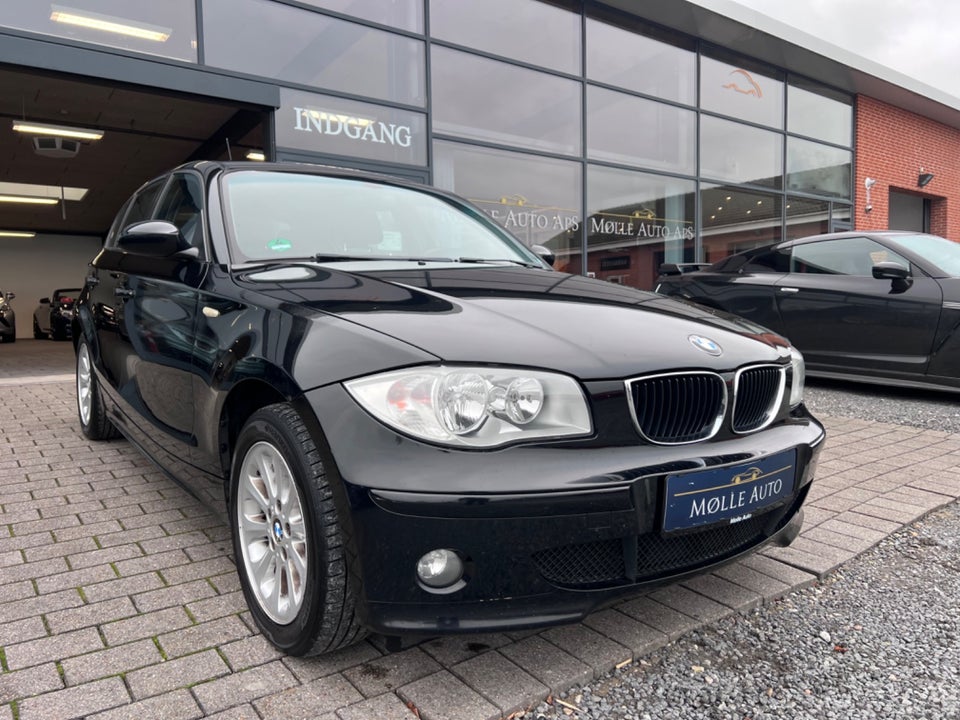 BMW 116i 1,6 Advantage 5d