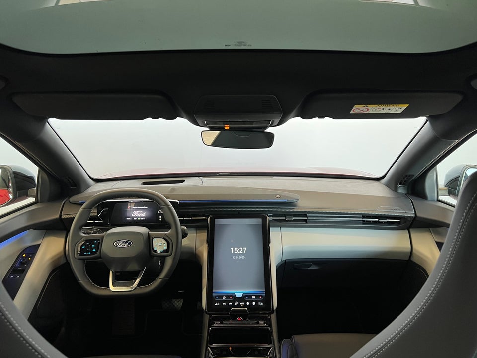 Ford Explorer 82 Premium Extended Range 5d