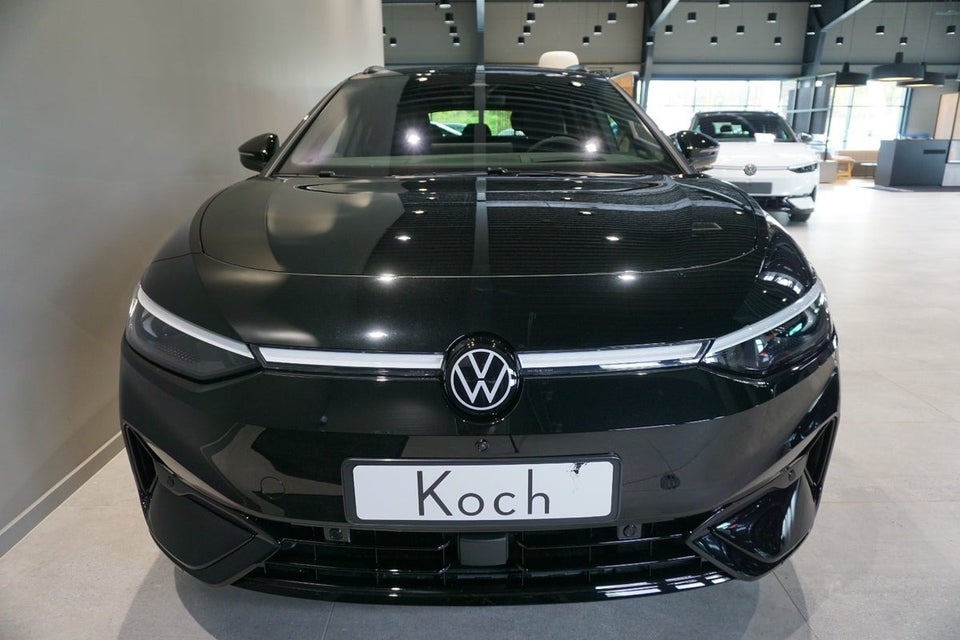 VW ID.7 86 Pro S Tourer 5d