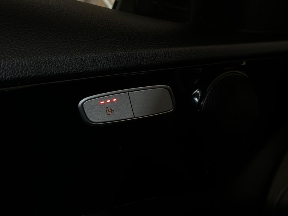 Mercedes C200 2,0 AMG Line stc. aut. 5d