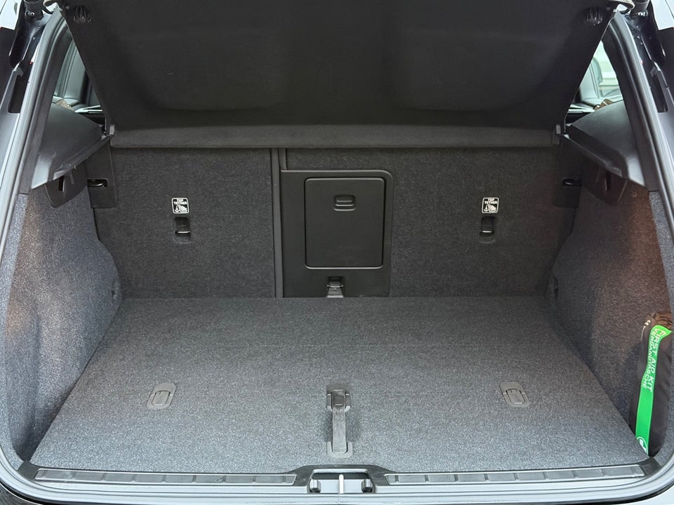 Volvo XC40 ReCharge Core 5d