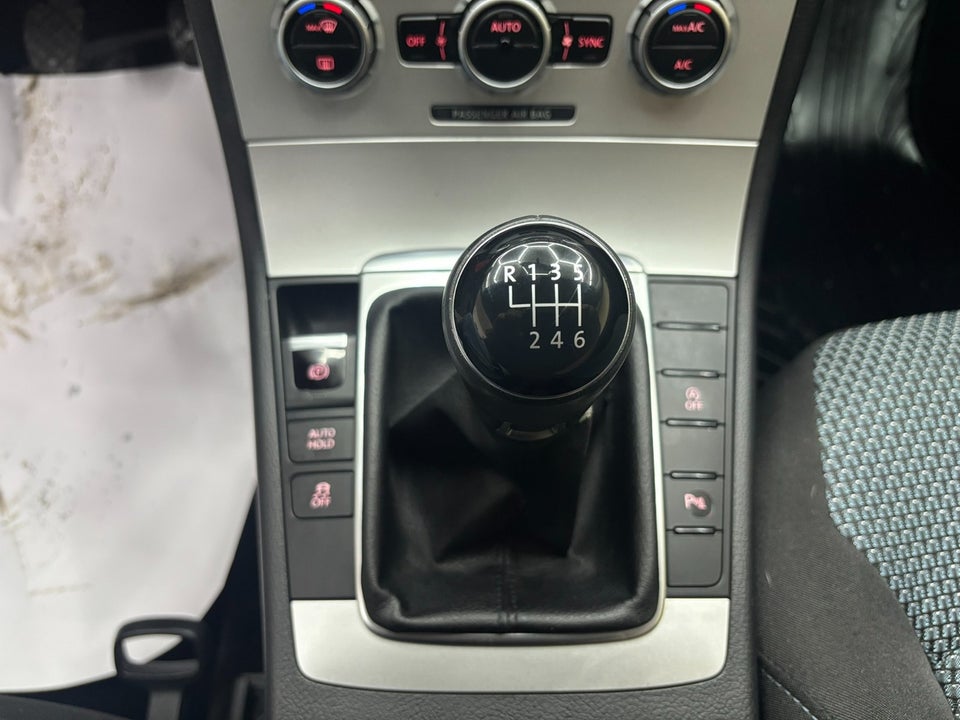 VW Passat 1,6 TDi 105 Comfortline BMT 4d