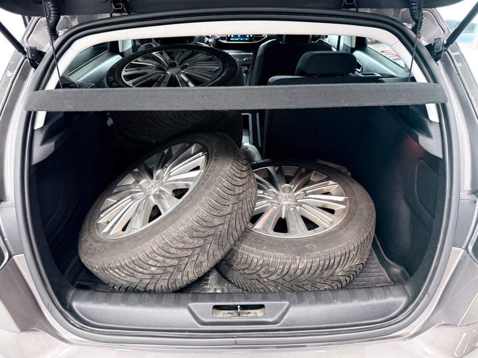 Peugeot 308 1,5 BlueHDi 130 Allure Pack 5d