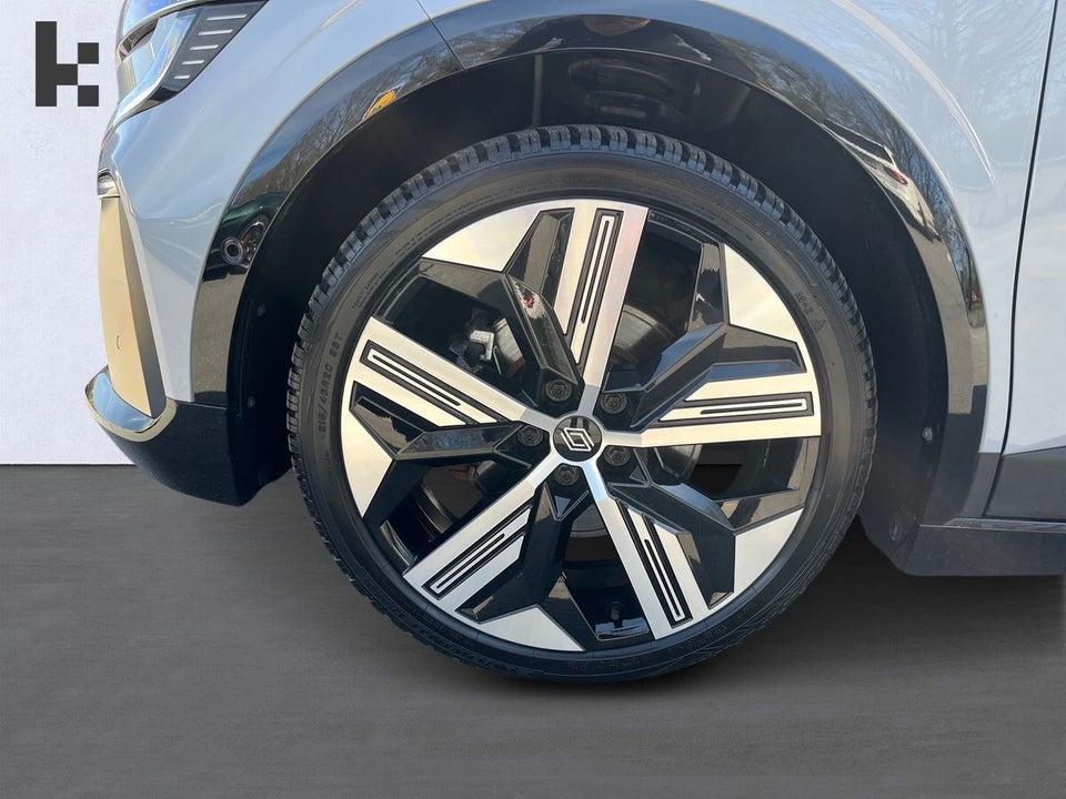 Renault Megane E-Tech 60 Iconic 5d