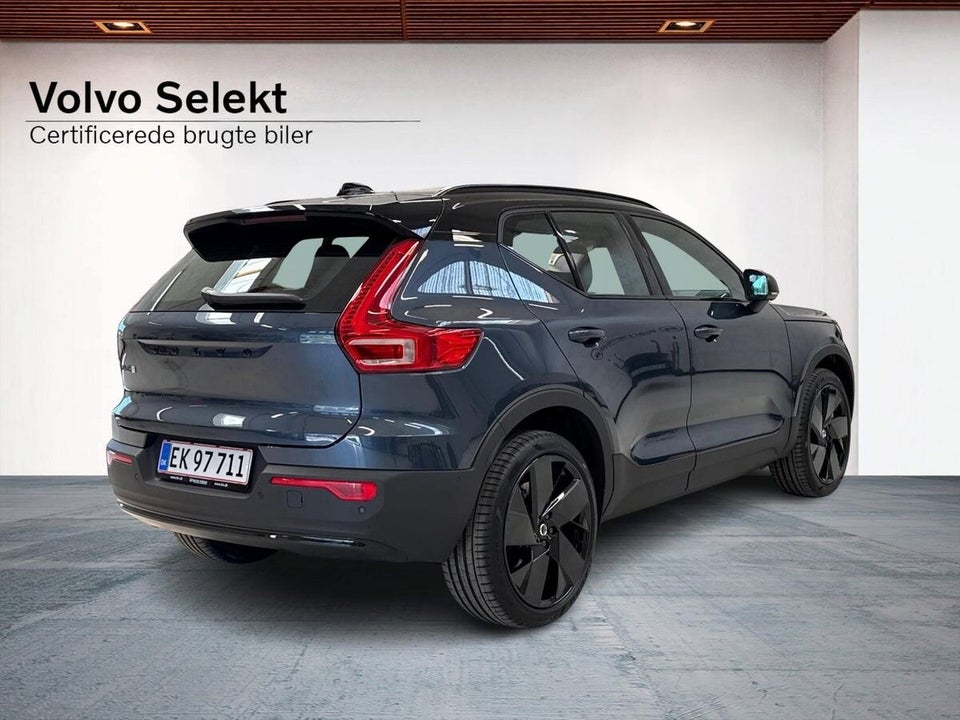 Volvo EX40 Extended Range Black Edition Excess 5d