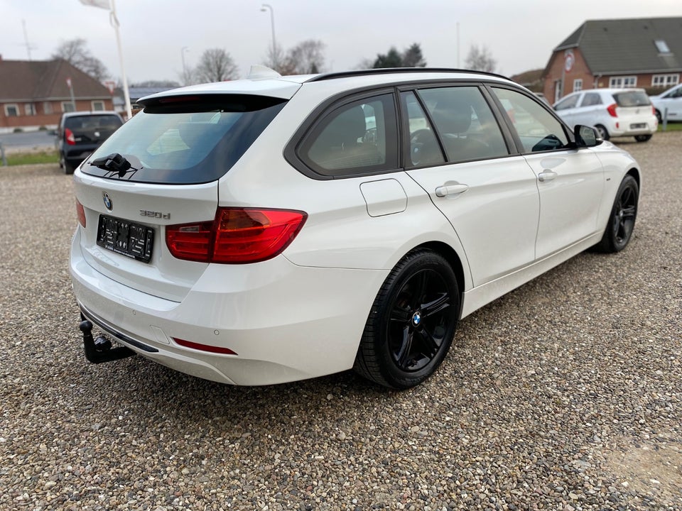 BMW 320d 2,0 Touring Sport Line aut. 5d