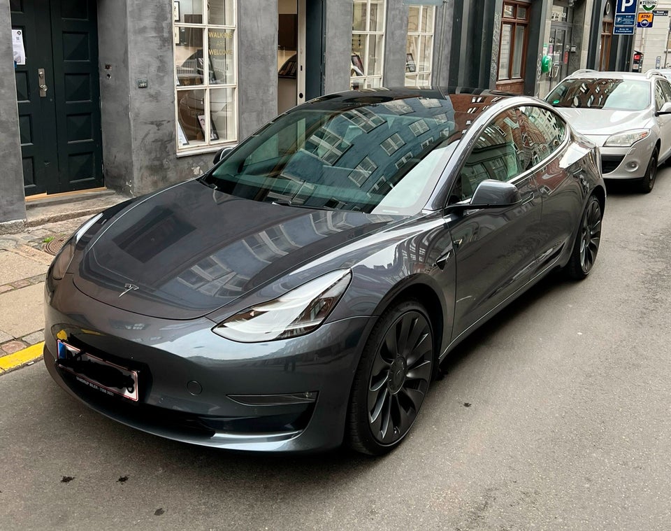 Tesla Model 3 Performance AWD 4d