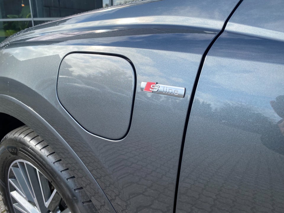 Audi Q3 45 TFSi e S-line plus S-tr. 5d