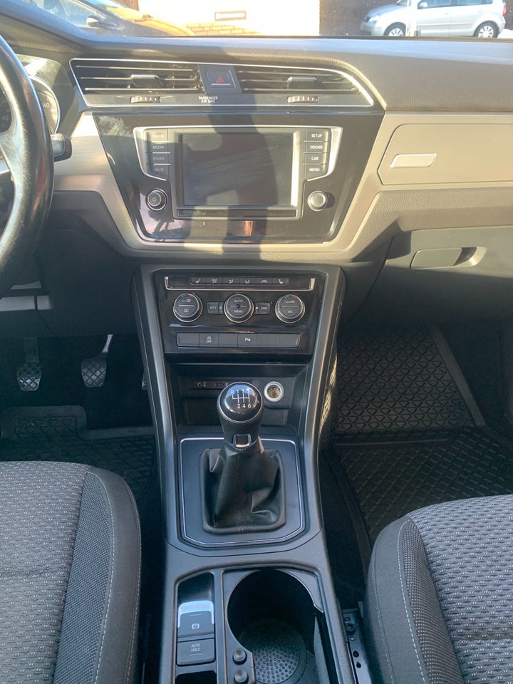 VW Touran 1,6 TDi 115 Comfortline Van 5d