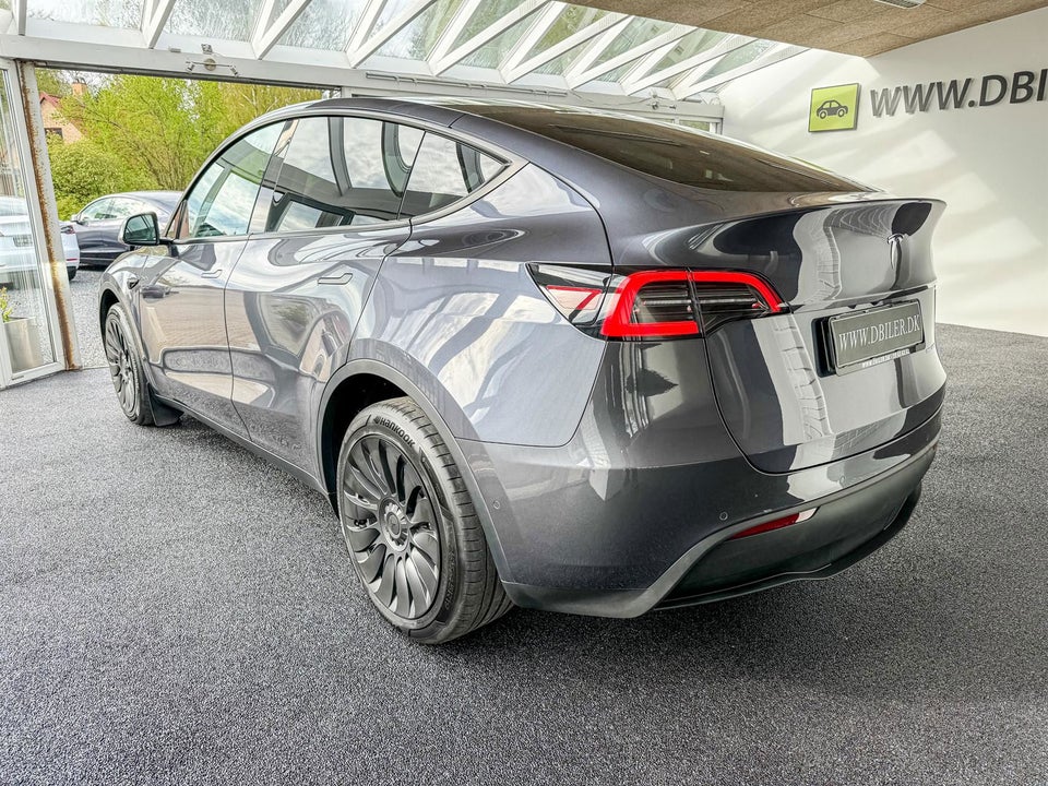 Tesla Model Y Long Range AWD 5d