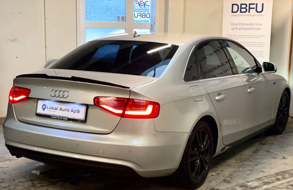 Audi A4 2,0 TDi 143 S-line Multitr. 4d