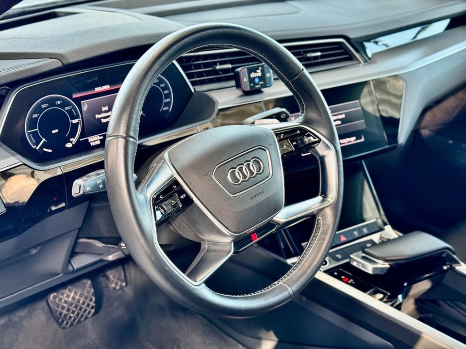 Audi e-tron 55 S-line quattro 5d