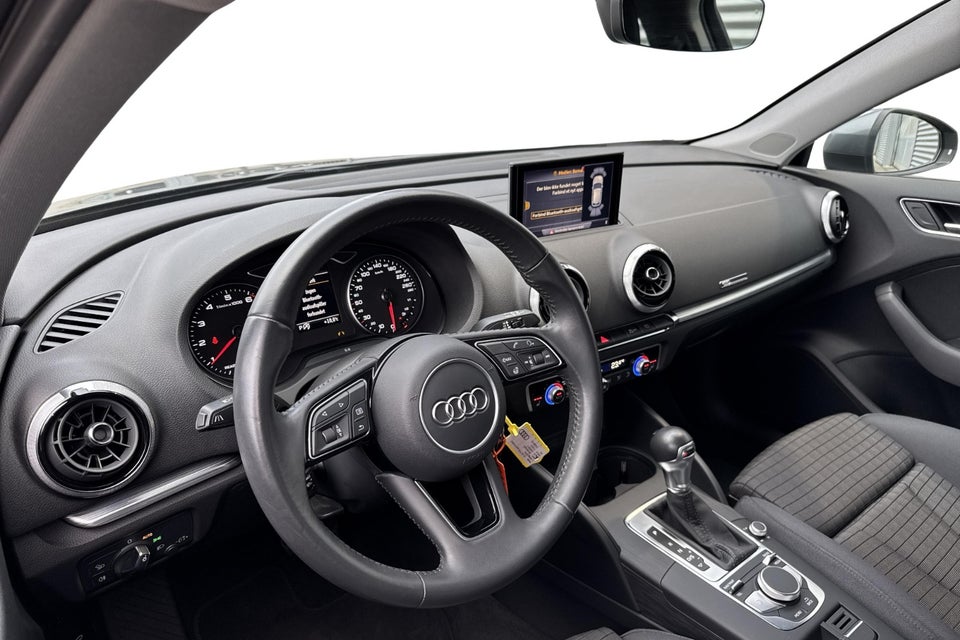 Audi A3 35 TFSi Sport Limited 4d