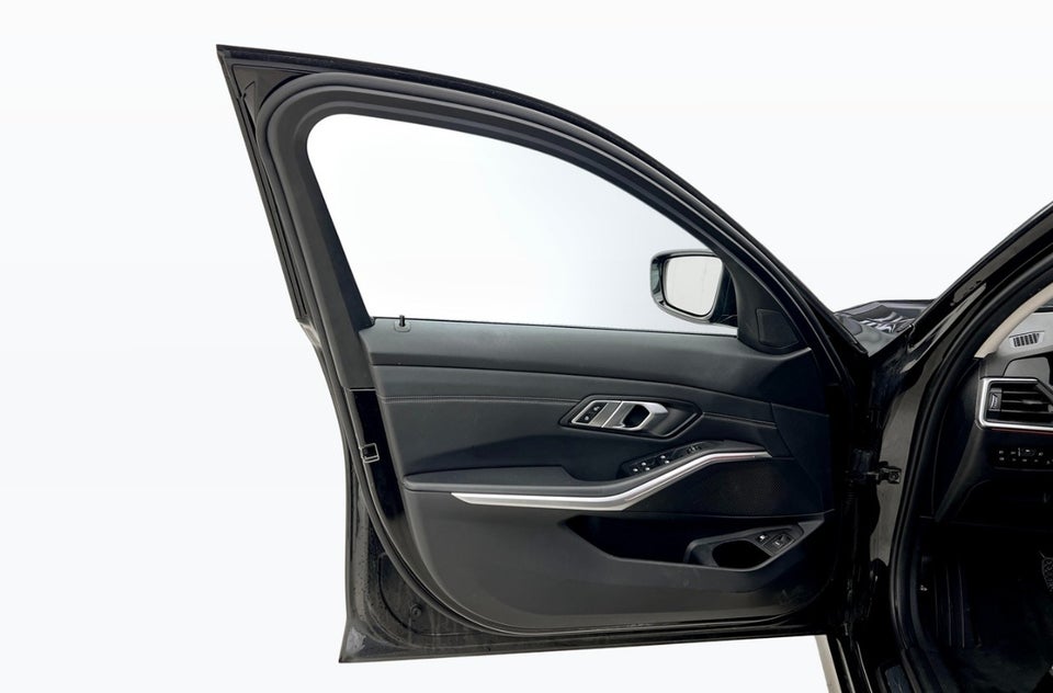 BMW 330e 2,0 Touring Sport Line aut. 5d